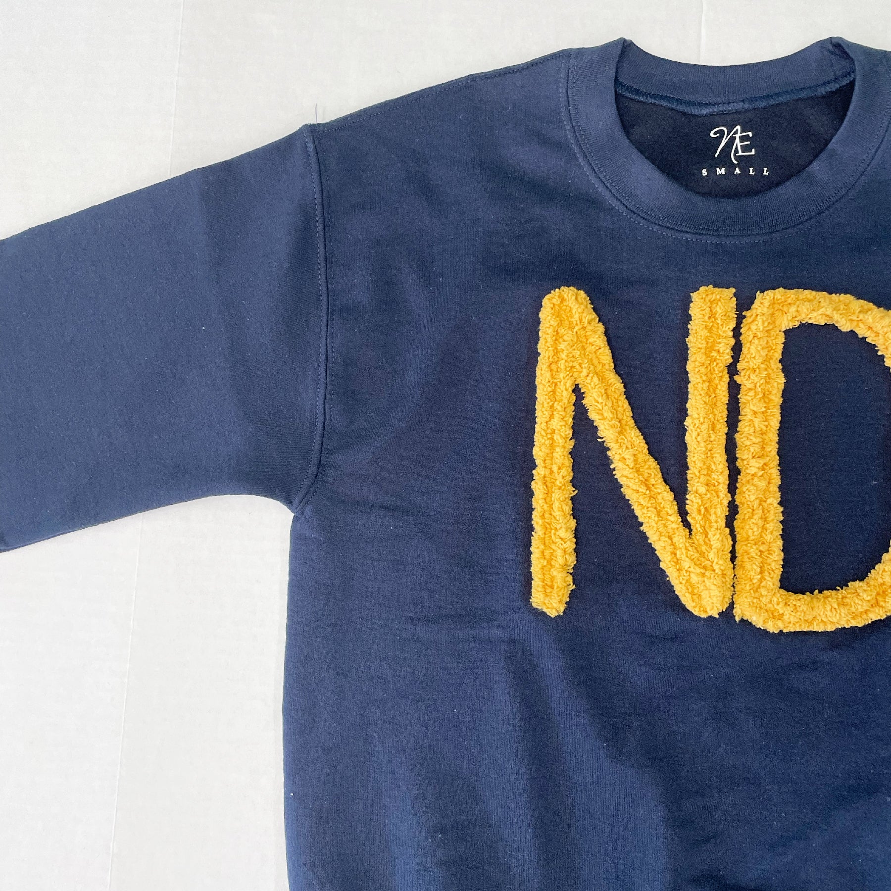 notre dame football yarn embroidery sweatshirt
