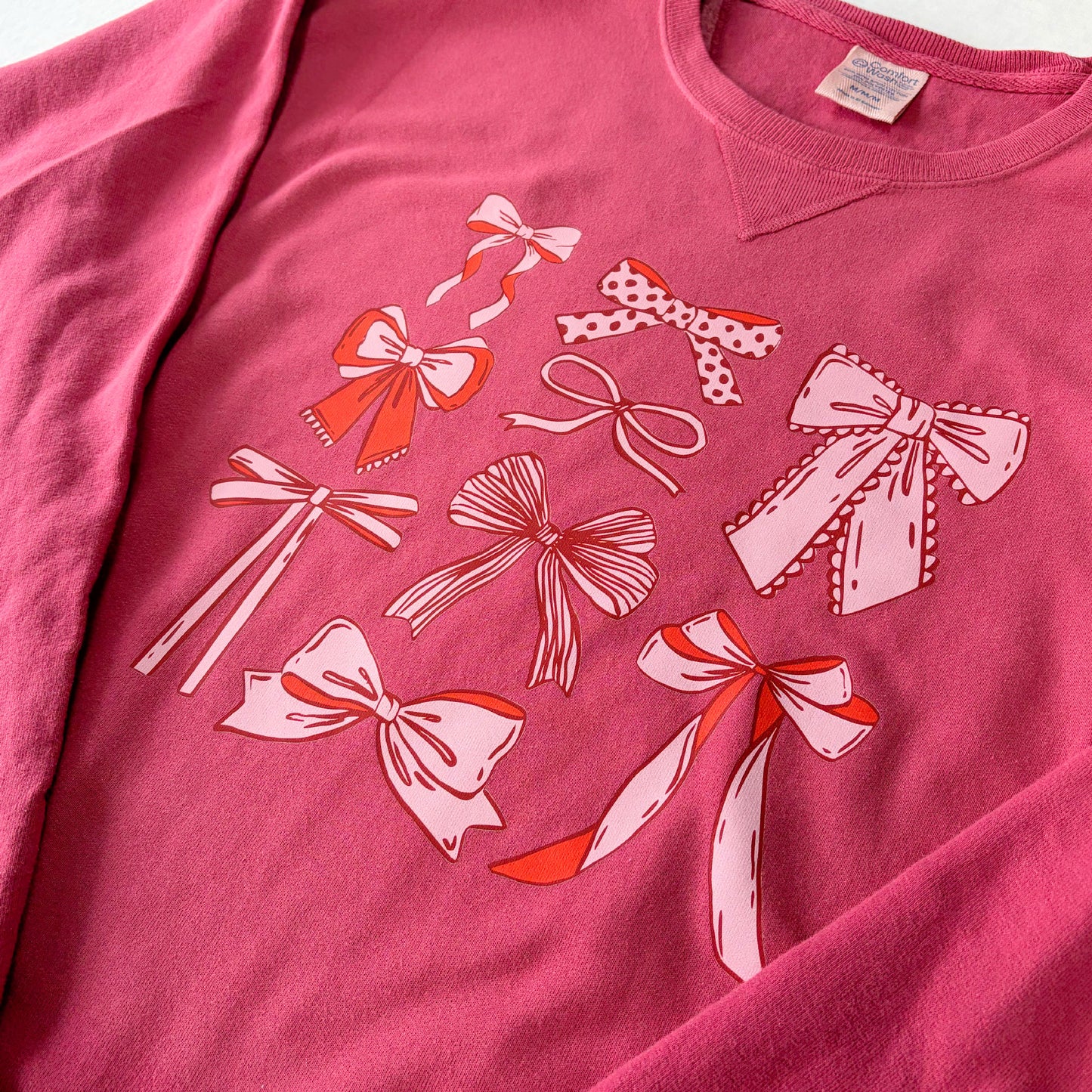 Valentine's Day | Bow Grid Crewneck