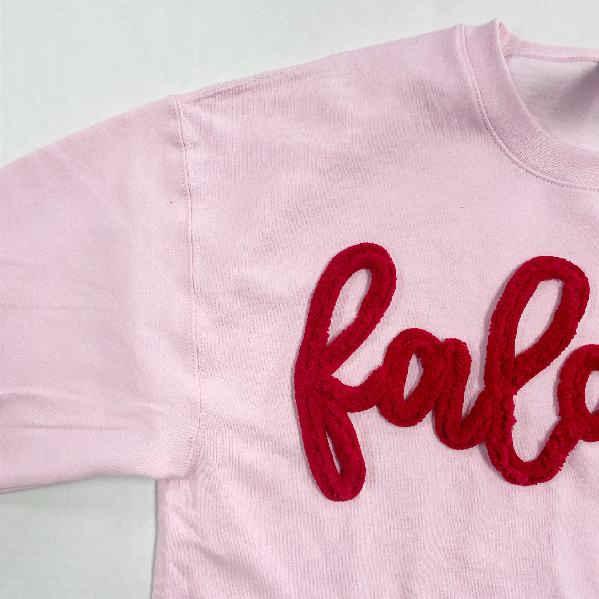 christmas yarn sweatshirt chenille embroidery fa la la crewneck